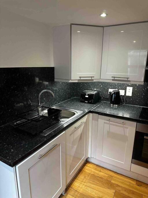 Apartamento Amazing 2Bed2Bath Edgeware Londres Exterior foto